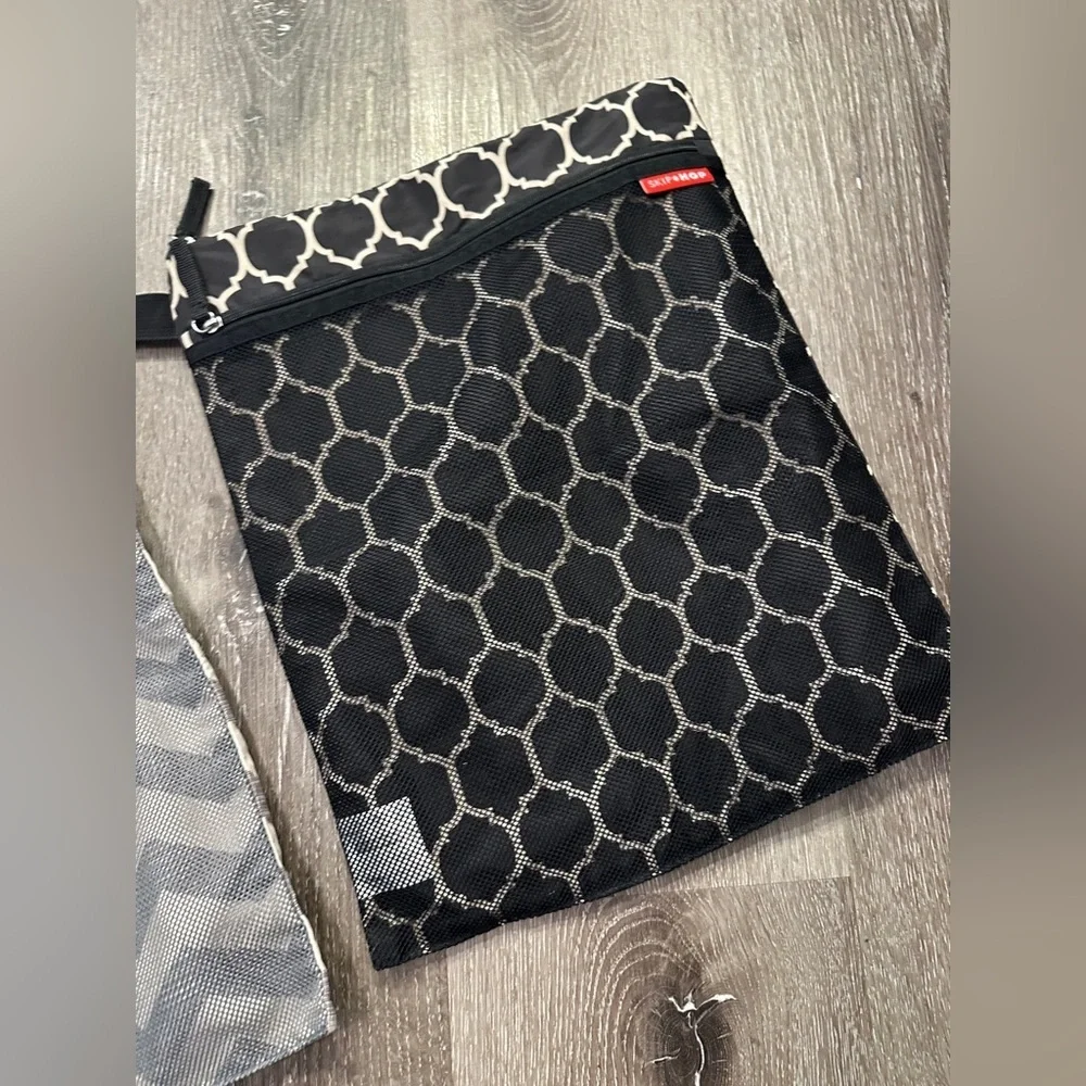 Skip hop wet bags bundle of 2